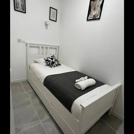 Quarto em Acomodações Particulares Conde Do Redondo *